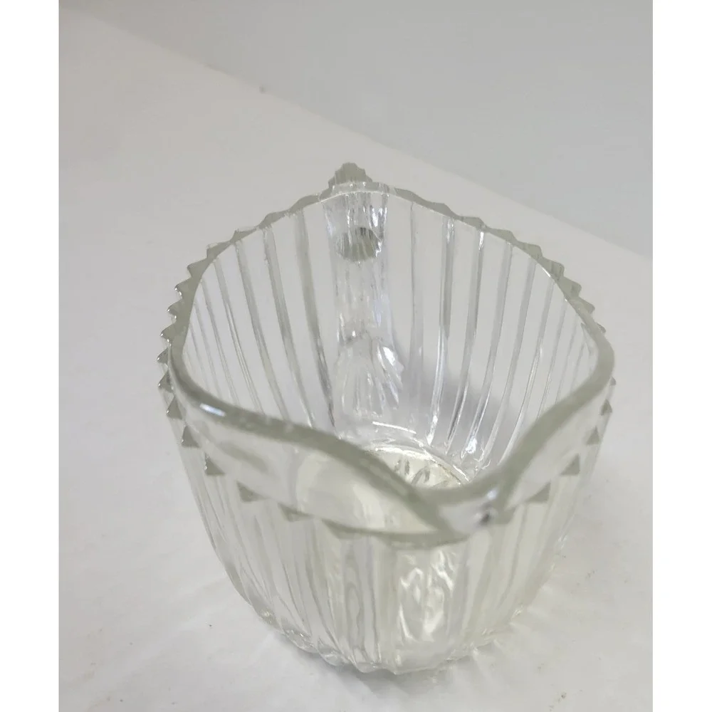 Vintage Clear Ribbed Pressed Glass Creamer Pitcher‎ Scalloped Rim Starburst Base
